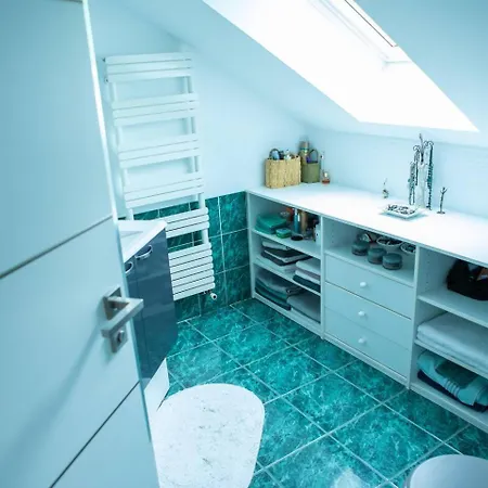 Nernier, Piscine Privee Et Acces Direct Au * Nernier