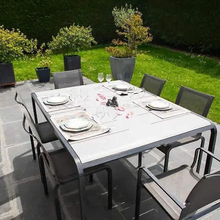 Holiday home Nernier, Piscine Privee Et Acces Direct Au *